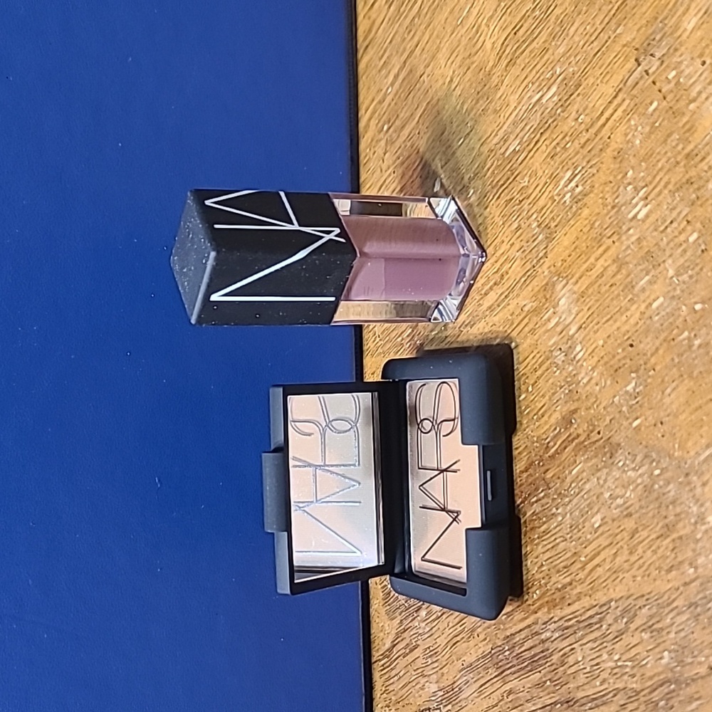 NARS Bronzing Powder Laguna & Velvet Lip Glide Bound New